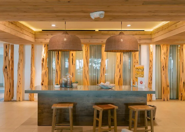 Amara Cay Resort
